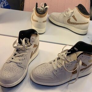 Jordan Kids High-Top Sneakers in Cream and Brown